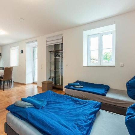 Apartment With Terrace In An Ideal Location Haunsheim Dış mekan fotoğraf